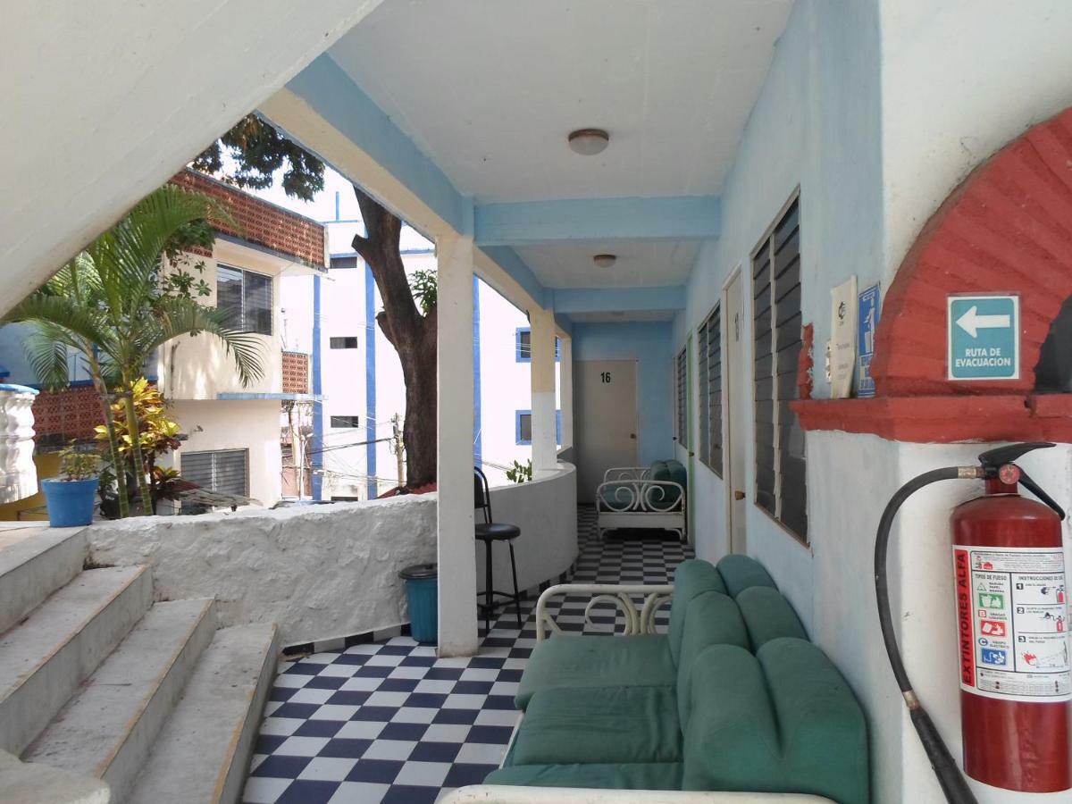 Casa De Huespedes Santa Fe Acapulco Otel Dış mekan fotoğraf